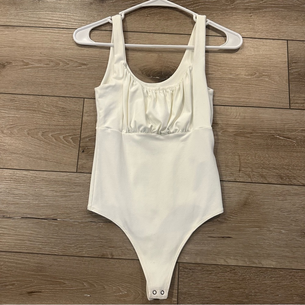 Abercrombie & Fitch Scrunched Ruched White Sleeveless Bodysuit Tank Top XXS